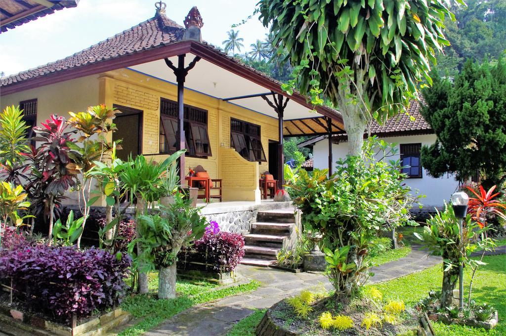 Rijasa Homestay Karangasem エクステリア 写真